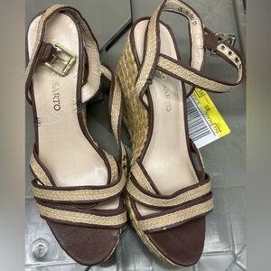 Franco Sarto small wedged pumps